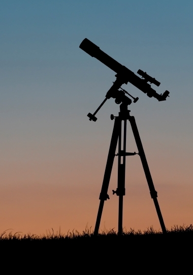 Široký výběr hvězdářských dalekohledů
